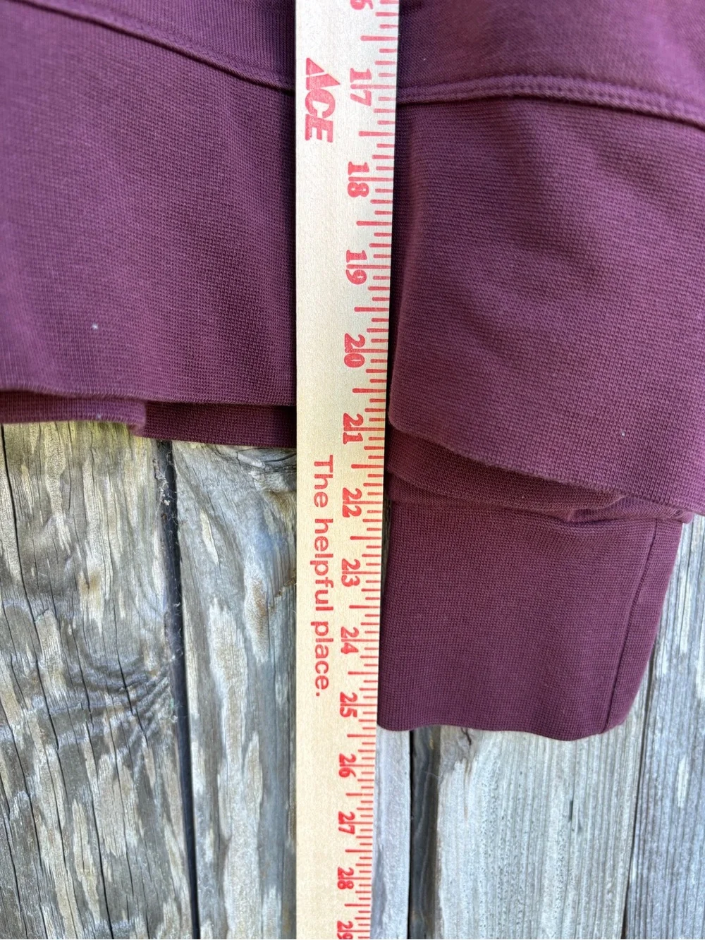Nike women’s crewneck cropped dri-fit top burgundy size large